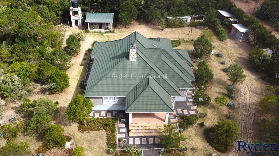 3 Bed House with En Suite at Naromoru