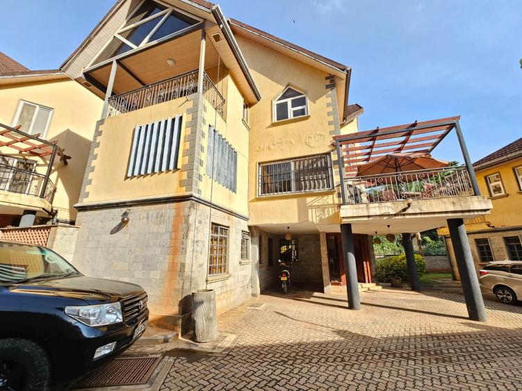 5 Bed House with En Suite in Spring Valley