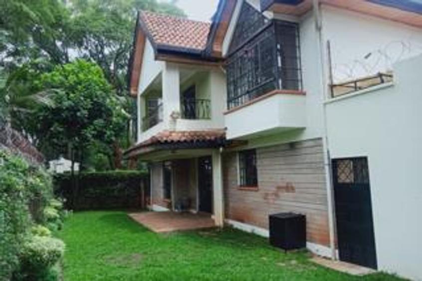 5 Bed Townhouse with En Suite at Lavington Green