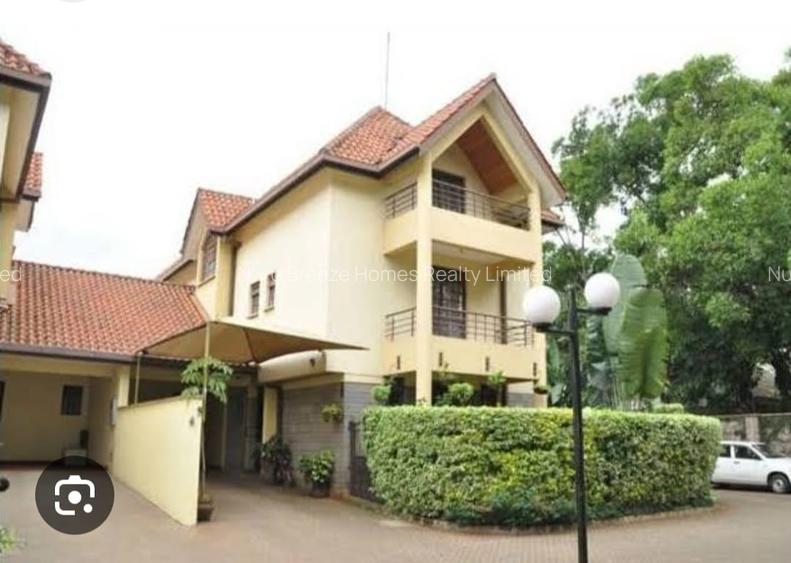 4 Bed Townhouse with En Suite in Lavington