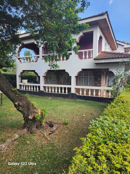 5 Bed House with En Suite at Safari Park Avenue Road 5 Bed House with En Suite at Safari Park Avenue Road
