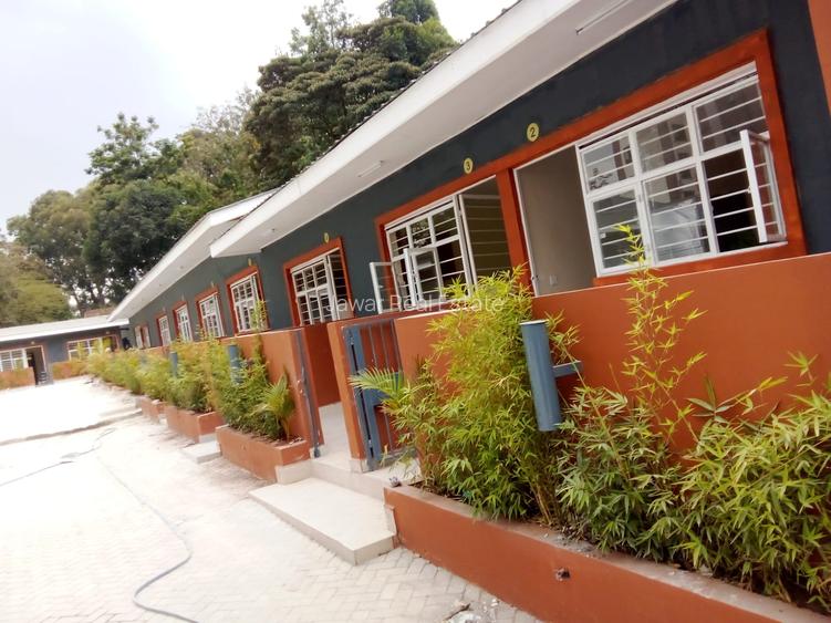 1 Bed House with En Suite at Hatheru Road