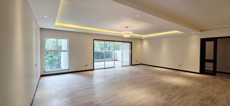 3 Bed Apartment with En Suite in Riverside