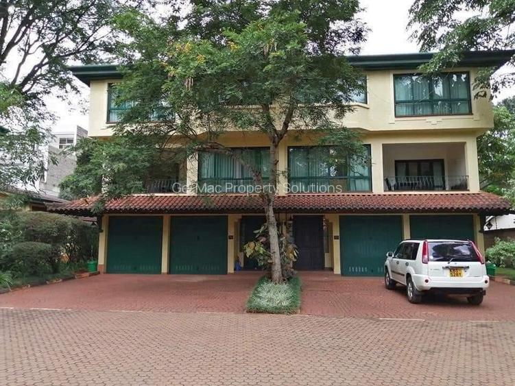 4 Bed House with En Suite in Spring Valley