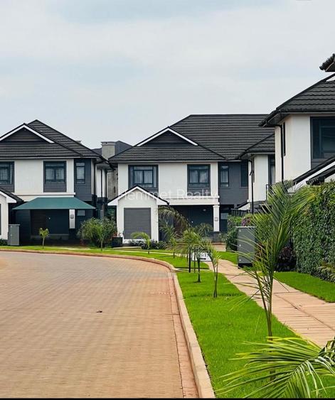 5 Bed Townhouse with En Suite in Runda