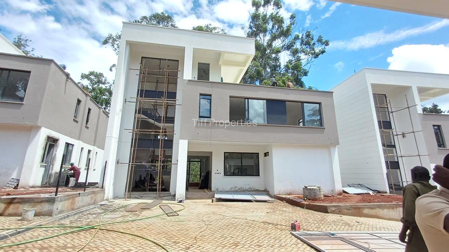 6 Bed Townhouse in Kitisuru