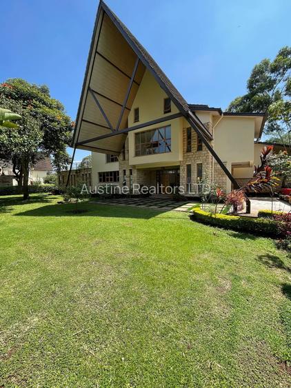 5 Bed Townhouse with En Suite at Langata Road