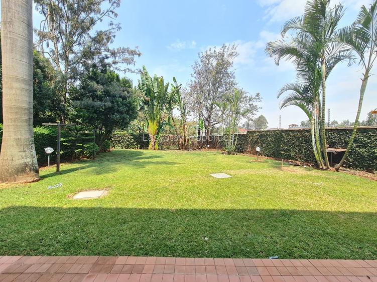 4 Bed Townhouse with En Suite in Ridgeways