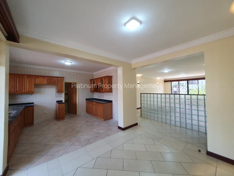 3 Bed Apartment with En Suite in Parklands