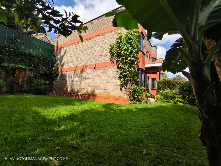 4 Bed Townhouse with En Suite in Lavington 4 Bed Townhouse with En Suite in Lavington