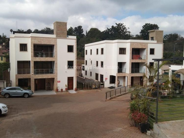 5 Bed Villa with En Suite at Kyuna