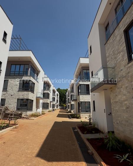 4 Bed Villa with En Suite at Near Lavington Mall