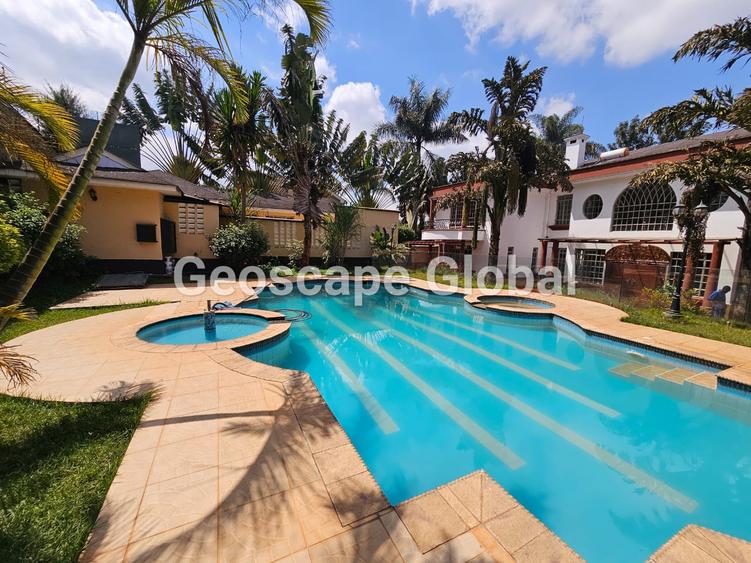 5 Bed House with En Suite in Nyari