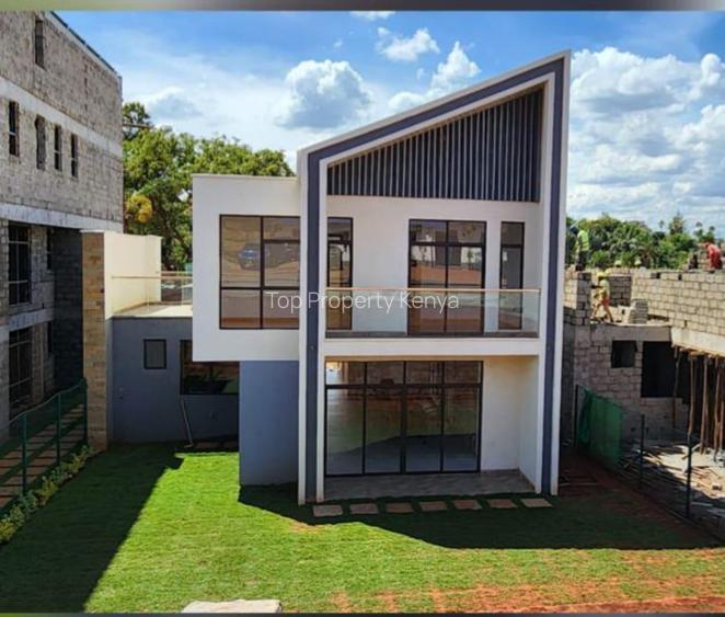 4 Bed House with En Suite at New Runda