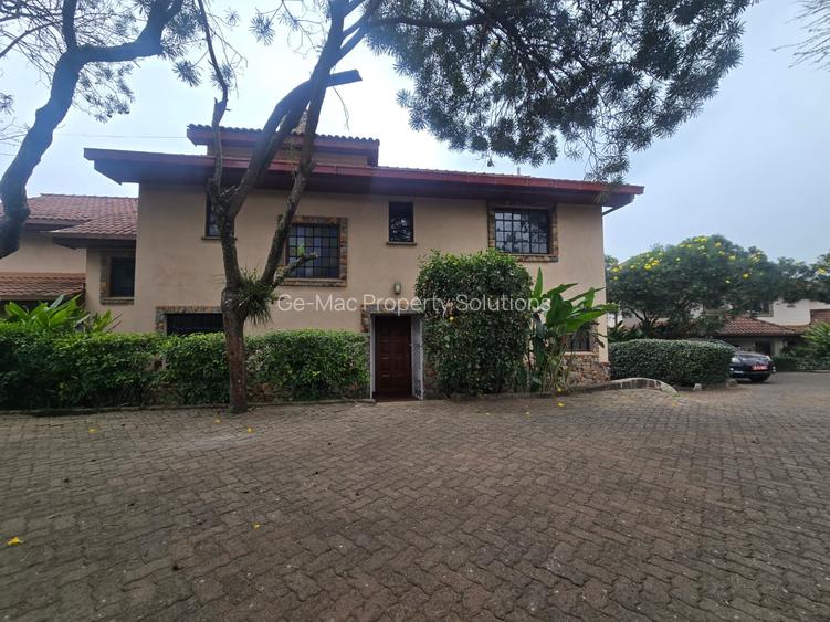 3 Bed House with En Suite in Runda