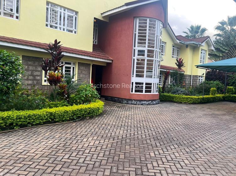 Serviced 2 Bed Apartment with En Suite in Runda
