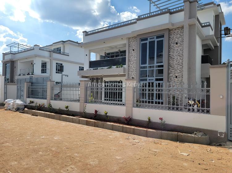 5 Bed House with En Suite at Kimbo Mugutha
