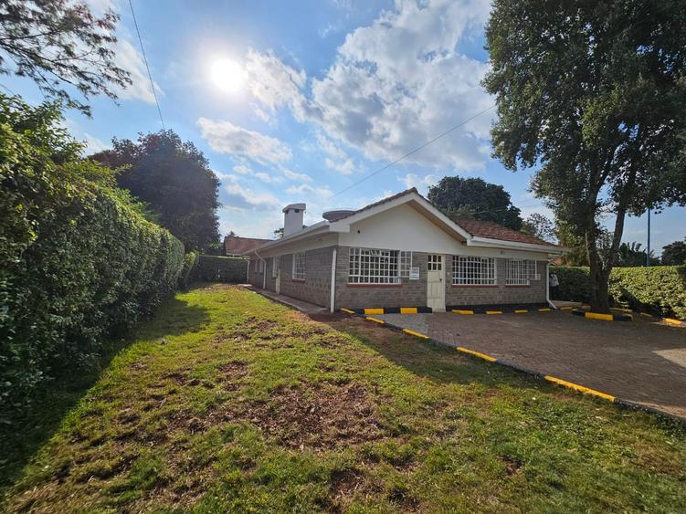 4 Bed House with En Suite in Loresho