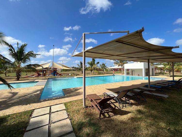 3 Bed House with En Suite at Hr78