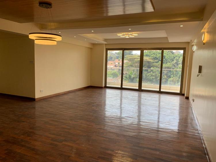 4 Bed Apartment with En Suite in Lavington