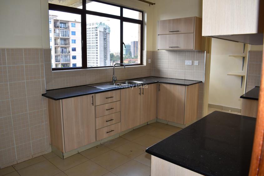 3 Bed Apartment with En Suite at Dennis Pritt Road