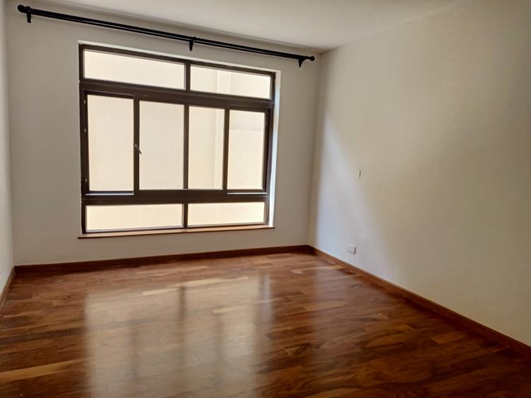 5 Bed Townhouse with En Suite at Njumbi Rd – další