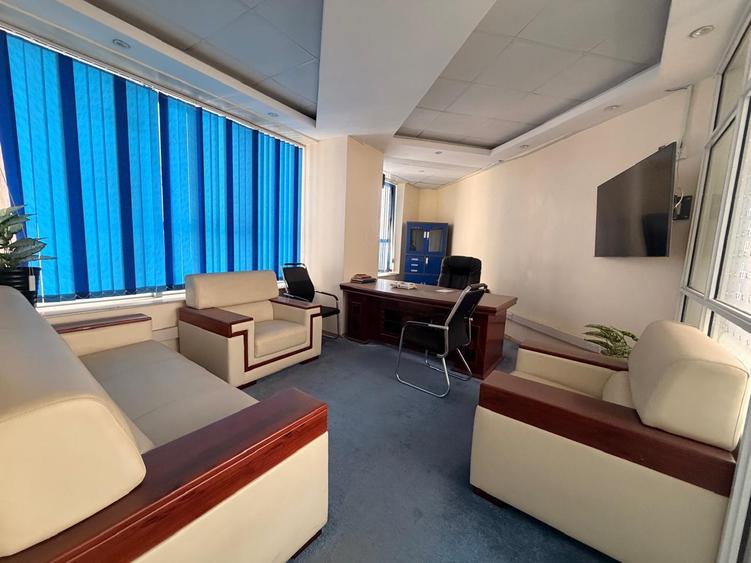 Office with Backup Generator in Upper Hill - Widok 2
