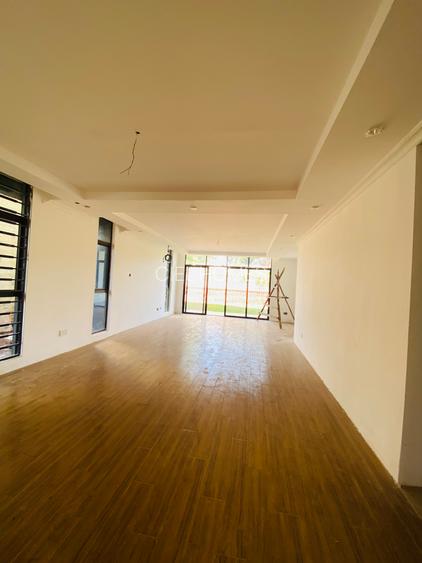 4 Bed Villa with En Suite at Njathaini Road