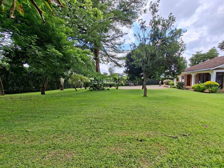 4 Bed House with En Suite at Crescent