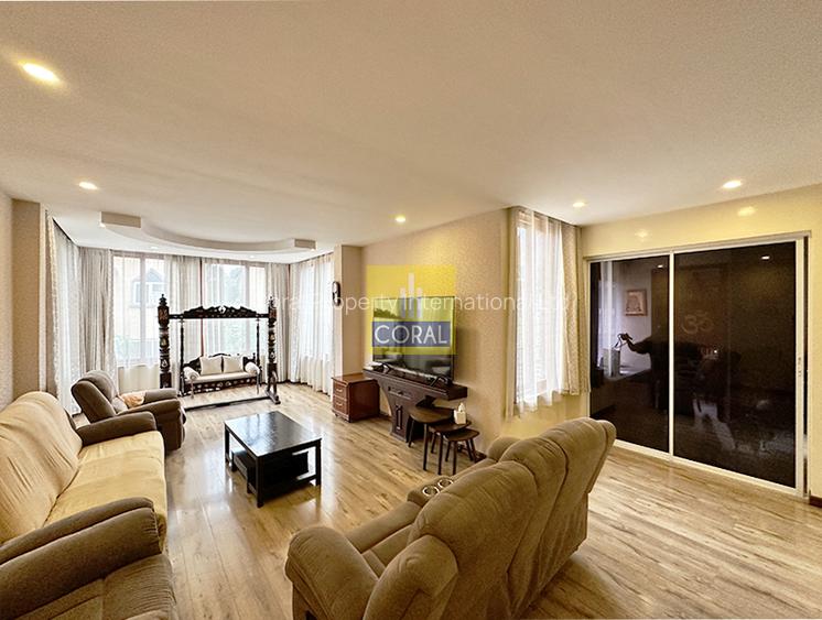 5 Bed Townhouse in Westlands Area