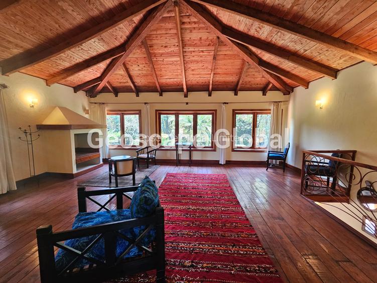 4 Bed House with En Suite in Rosslyn