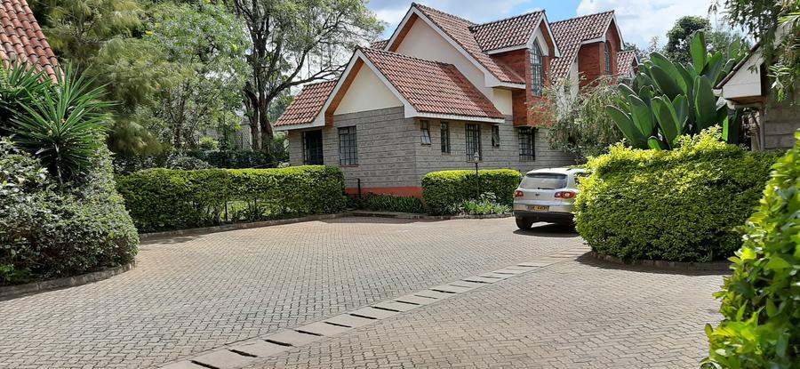 4 Bed Townhouse with En Suite at Chalbi Drive