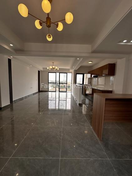 2 Bed Apartment with En Suite at Riverside Drive