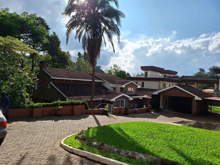 4 Bed House with Staff Quarters in Nyari