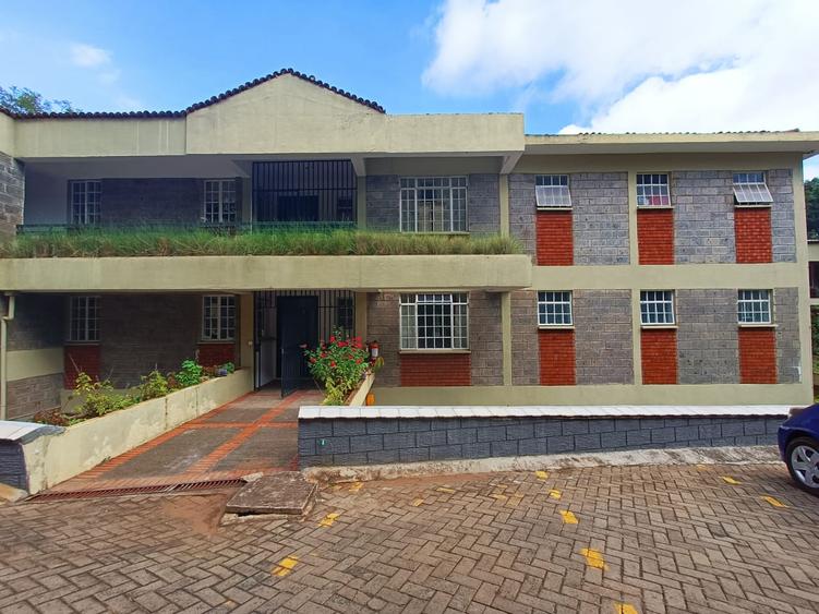 4 Bed House with En Suite in Muthaiga