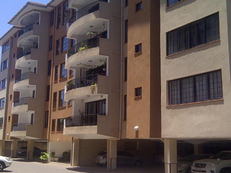 4 Bed Apartment with En Suite in Brookside