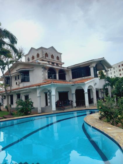 5 Bed House with En Suite in Shanzu