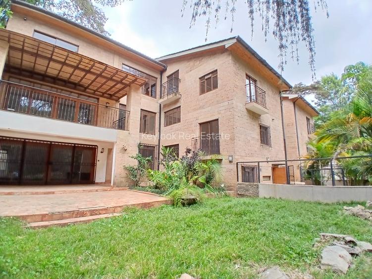 5 Bed Townhouse with En Suite at Lavington