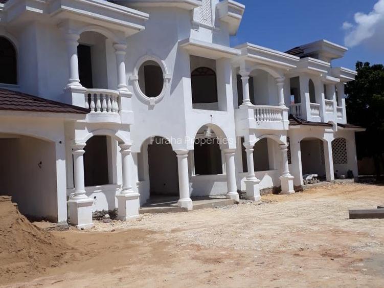 8 Bed House with En Suite in Nyali Area