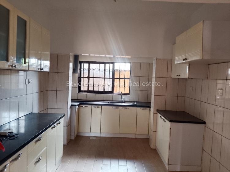 5 Bed Townhouse with En Suite at Parklands