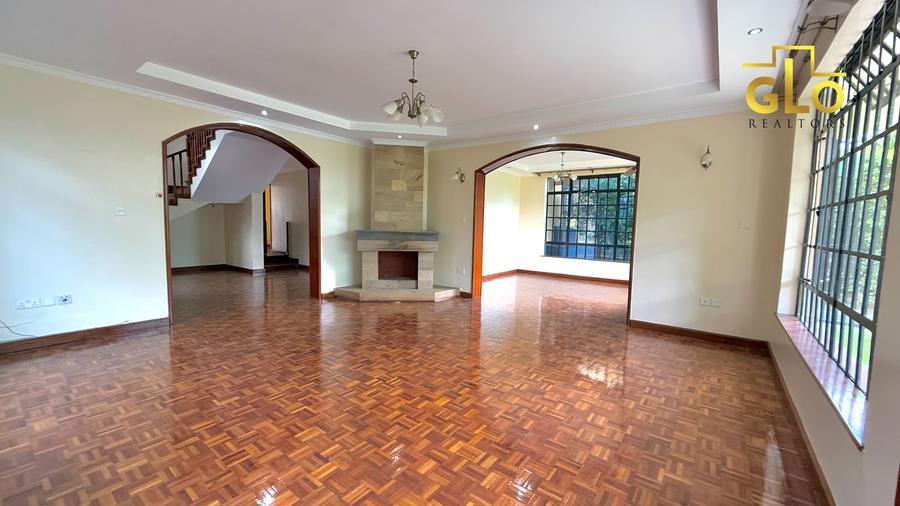 4 Bed Townhouse with En Suite in Lavington 4 Bed Townhouse with En Suite in Lavington