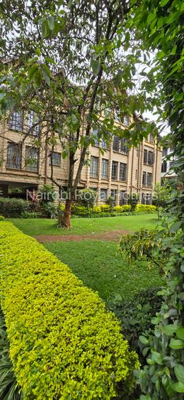 3 Bed Apartment with En Suite at Valley Arcade