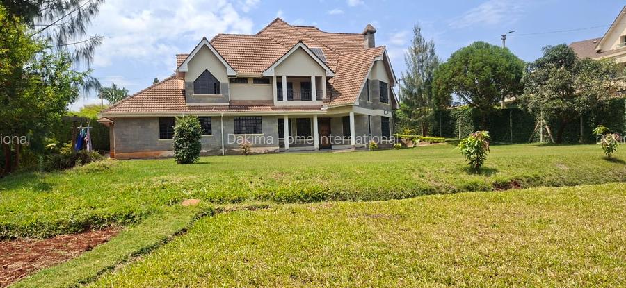 6 Bed House with En Suite in Runda