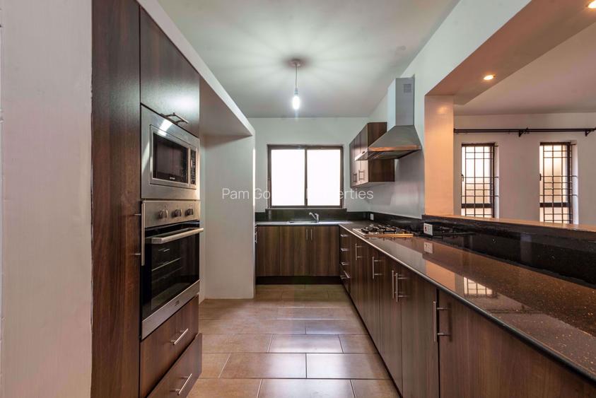 3 Bed Apartment with En Suite in Kileleshwa