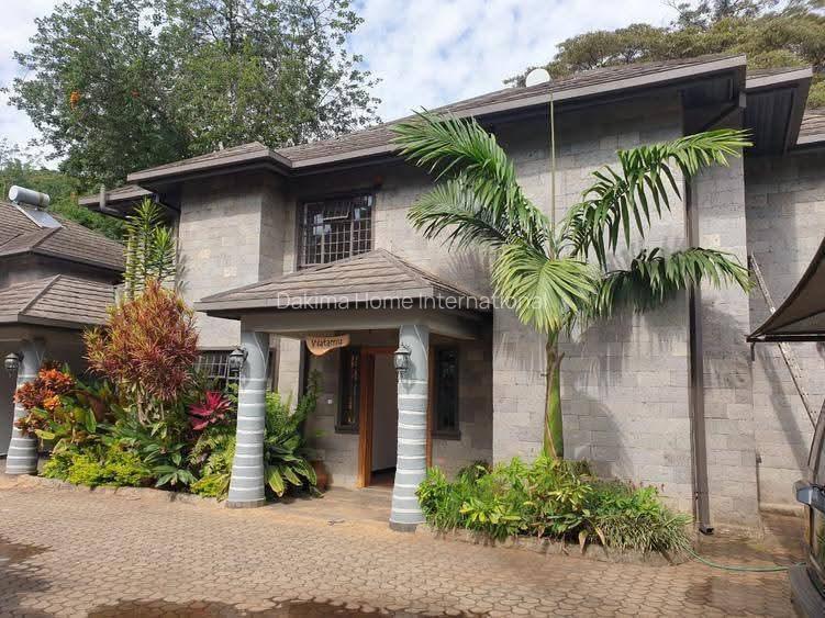 4 Bed Townhouse with En Suite in Spring Valley