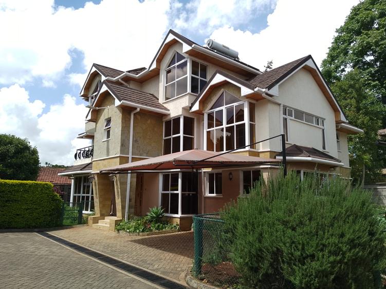 5 Bed House with En Suite in Lavington