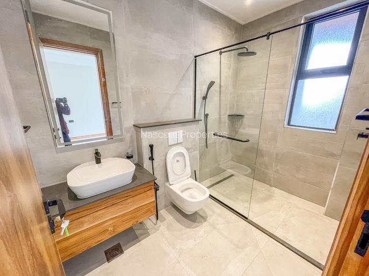 3 Bed Apartment with En Suite at Muthaiga Dr