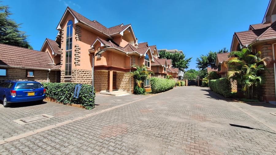 4 Bed Townhouse with En Suite at Othaya Road