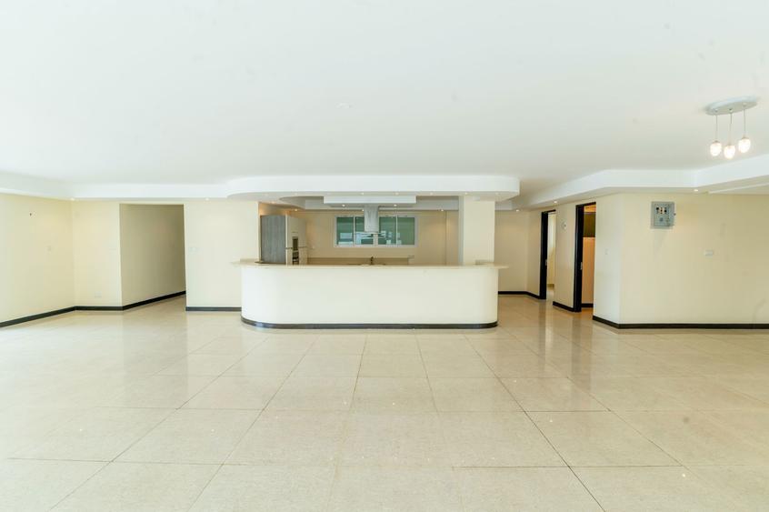 3 Bed Apartment with En Suite at Riverside Drive