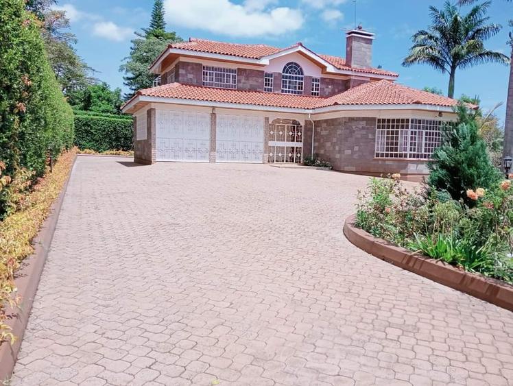 5 Bed House with En Suite at Runda